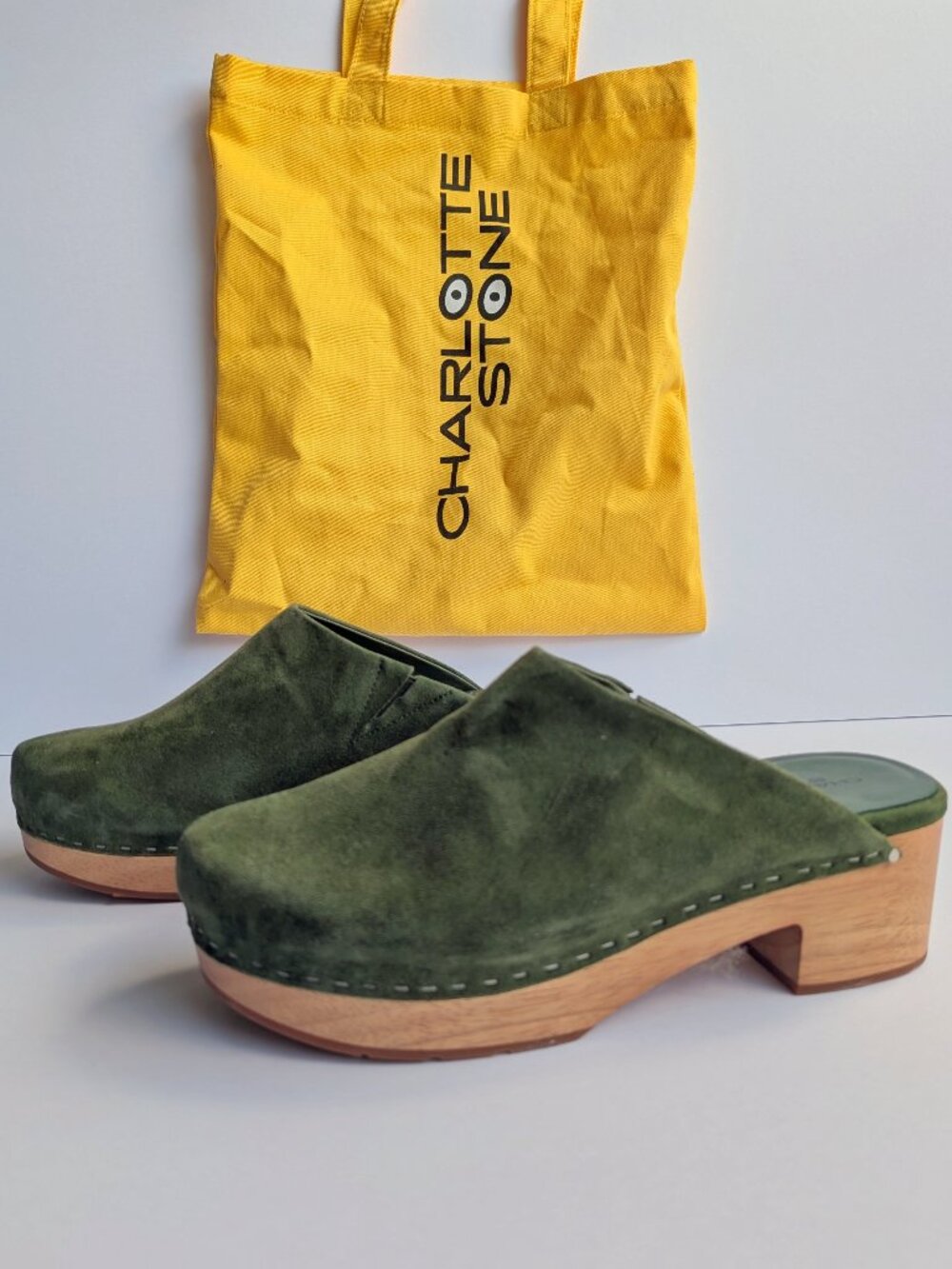 Charlotte Stone Martino Clog – Emerald Suede – Size 13 – Very Good Condition 🌿